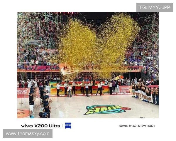 NBA赛事插曲与精彩瞬间：赛场外的那些趣事